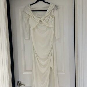 Club l London Maternity dress size 8